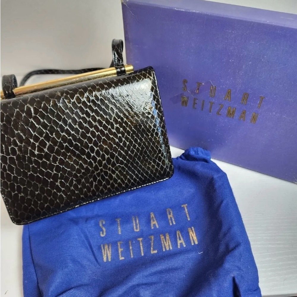 STUART WEITZMAN  EMBOSSED LEATHER CROSSBODY BAG